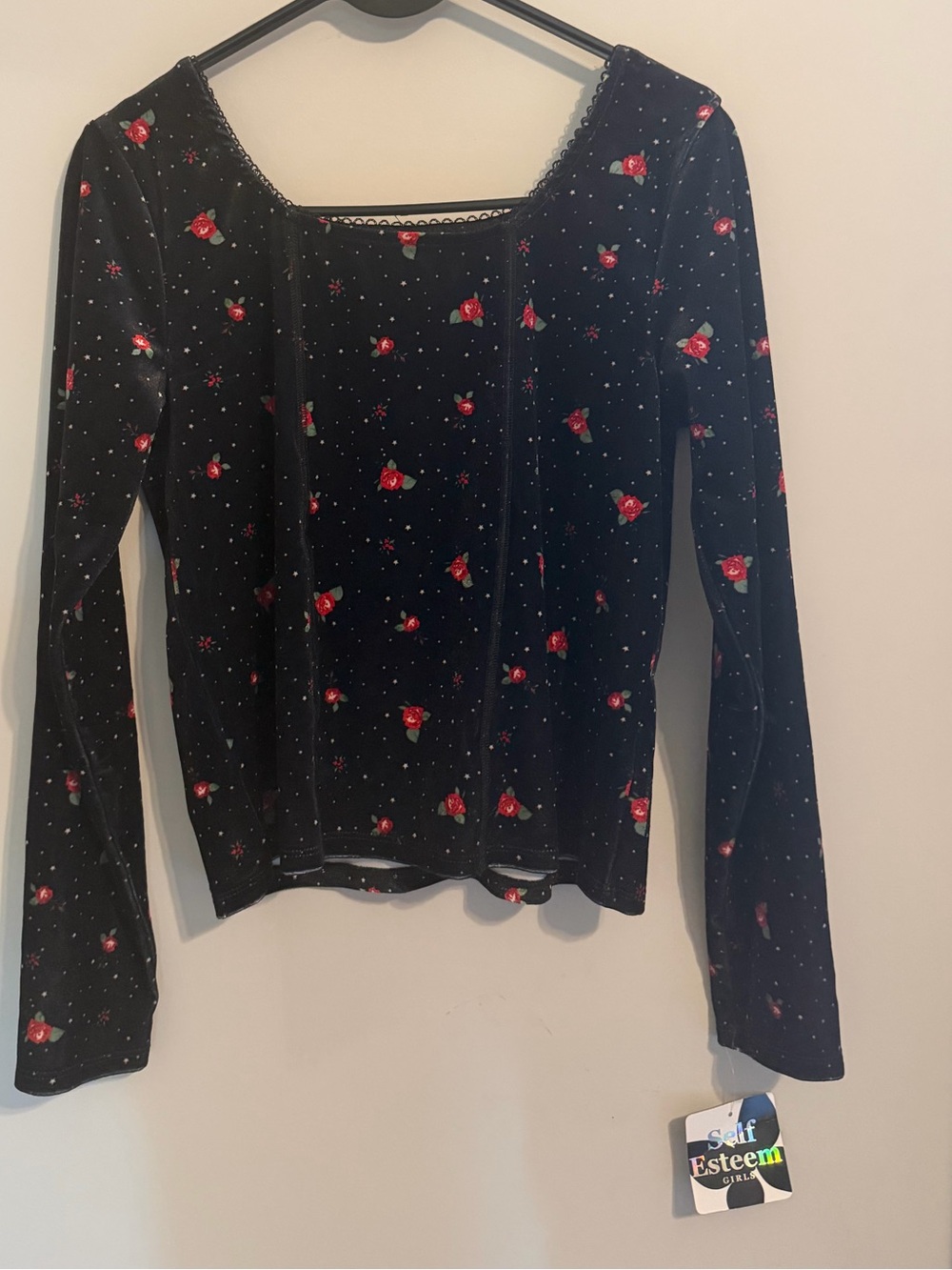 Self Esteem women’s Black Long-Sleeve Square Neck Top with Red Floral Print